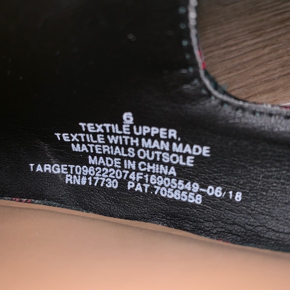 A New Day Pointed Mules w/Red Rose - Picture 8 of 8